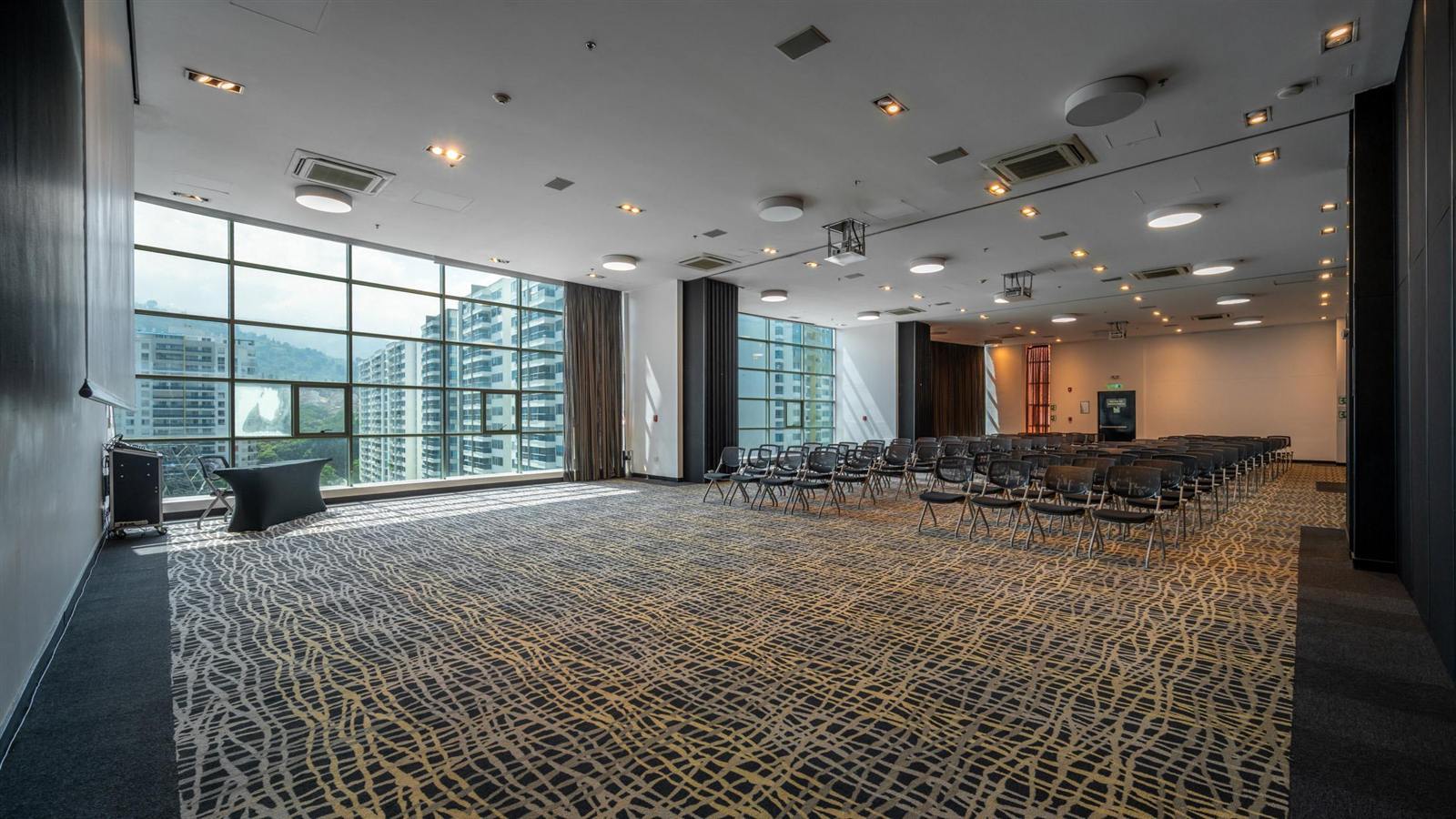 Sal&oacute;n Platino para reuniones corporativas